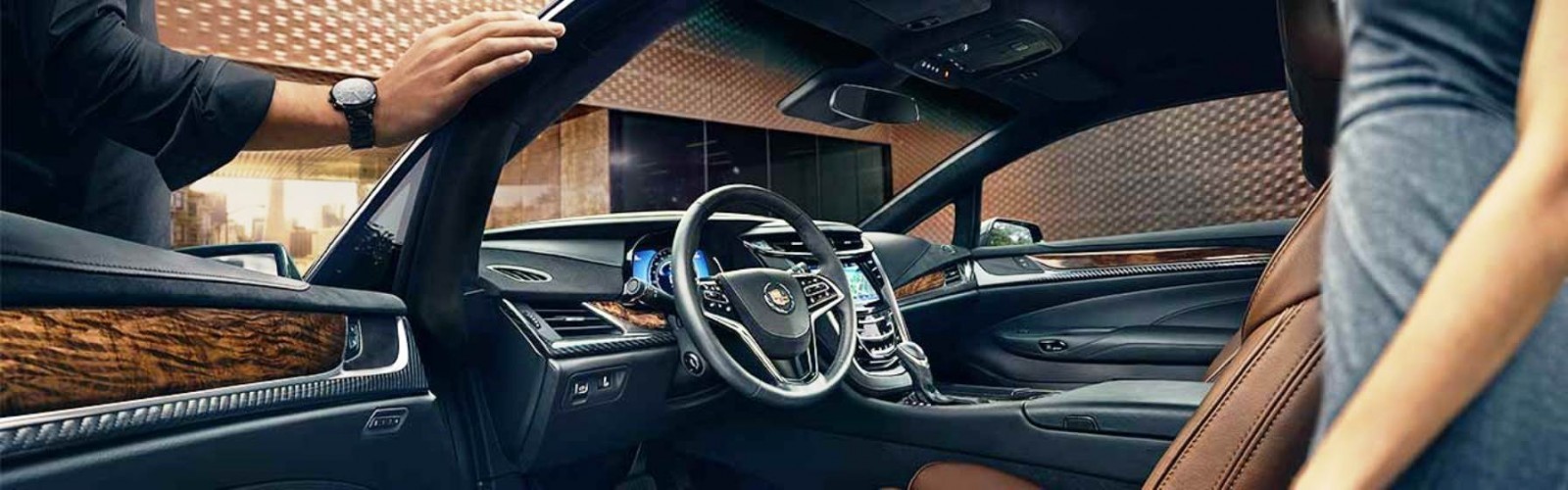 2014-Cadillac-ELR-8-1600x500.jpg