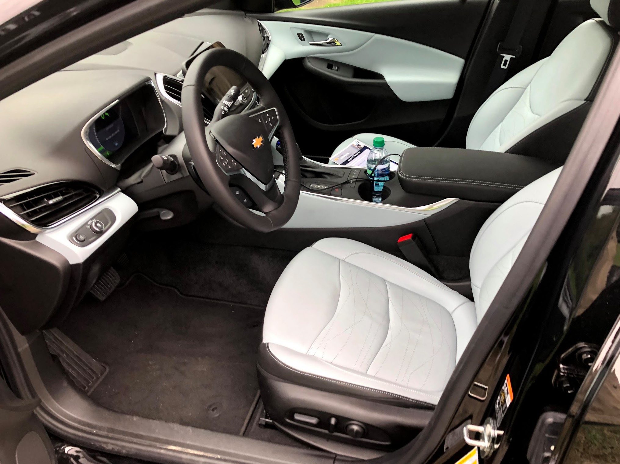 Chevy-Volt-2019-3.jpg